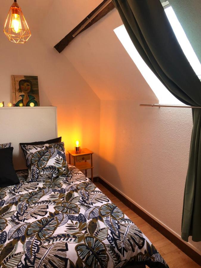 Gite A La Ferme Chaleureux Avec Cheminee Preveranges Exterior foto